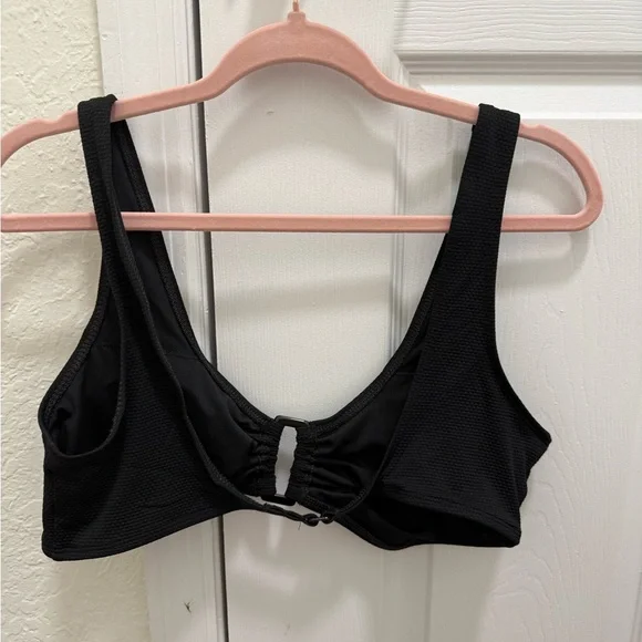 Old navy black textured bikini top size XL - Picture 3 of 4